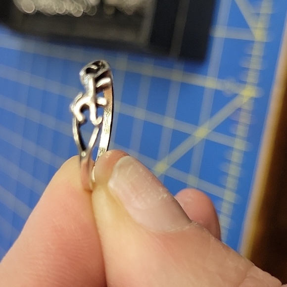 Horse Silver Tone Ring Size 6 - Picture 2 of 4